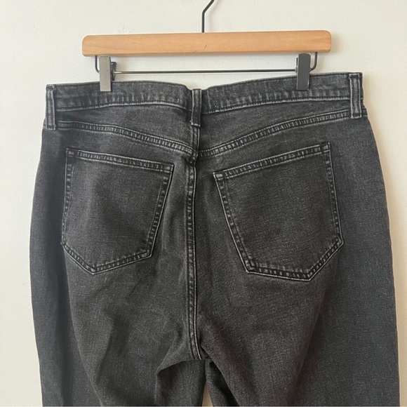 Abercrombie & Fitch The Ankle Straight Ultra High Rise Jeans Women's - Picture 2 of 13